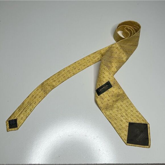 Dormeuil Yellow and Gold Patterned Silk Power Tie - Picture 5 of 12